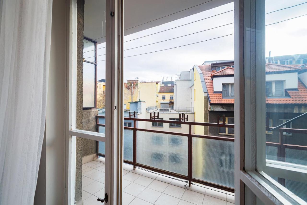 Quiet & Cozy Apartment/ Balcony / Popular Location Apartmán Praha