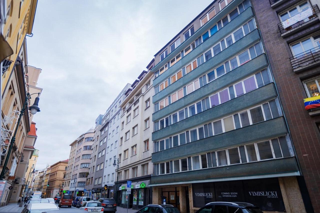 Quiet & Cozy Apartment/ Balcony / Popular Location Apartmán Praha